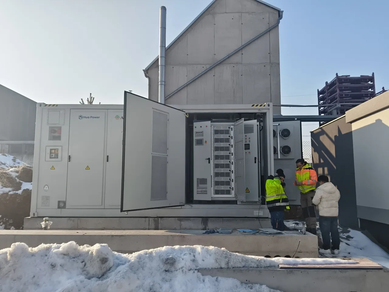 Hua Power C&I battery energy storage system on site for commercial peak shaving